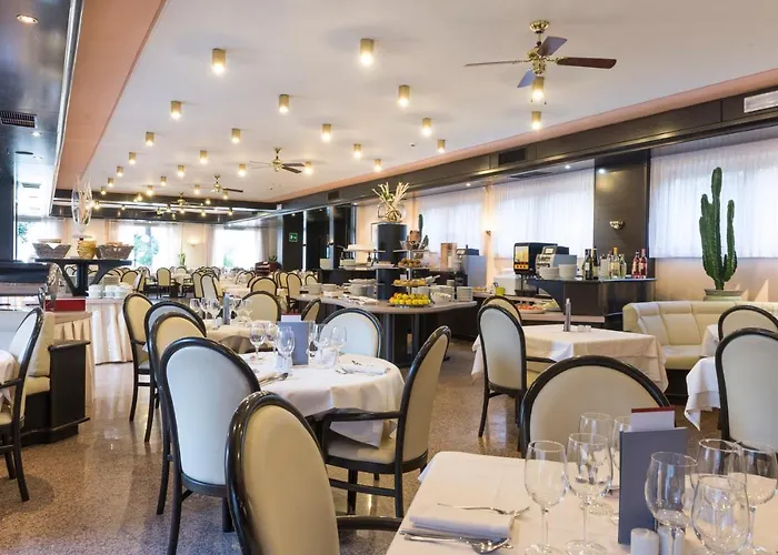 Drago By Double Hospitality 브렌조네 술 가르다