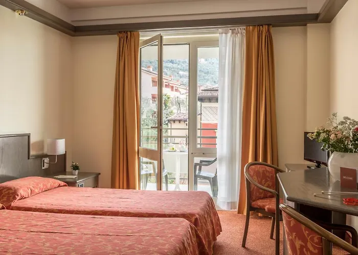 Drago By Double Hospitality 브렌조네 술 가르다