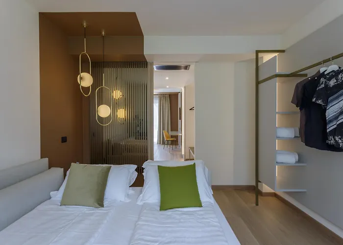 Drago By Double Hospitality 브렌조네 술 가르다