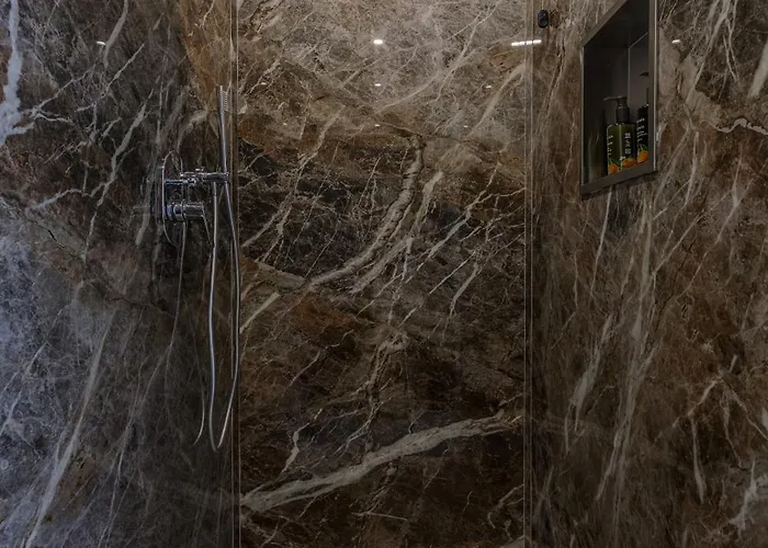 Drago By Double Hospitality 3* 브렌조네 술 가르다