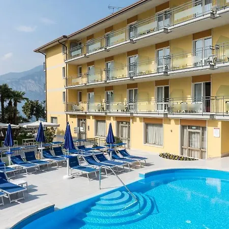 Drago By Double Hospitality 3* Brenzone sul Garda